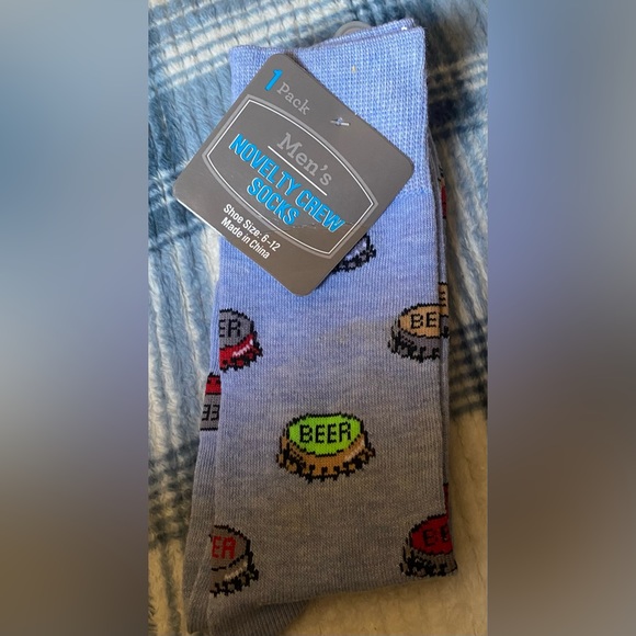 Men’s Novelty Beer Bottle Cap Crew Socks. Ideas For Groomsmen Or Bachelor Party - Picture 2 of 4